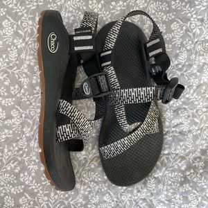 Chaco’s black and white sandals, size women’s 7